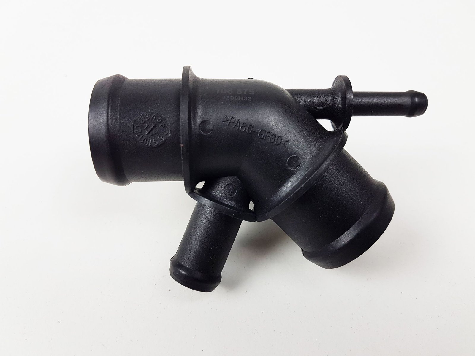 1.6-2.0-petrol-upper-radiator-coolant-hose-distributor-flange-vw-audi-1j0121087a-6110-p.jpg 1.8T Top Coolant Hose Pipe Distributor Flange A3 TT Golf Leon Octavia 1J0121087A - Image 1