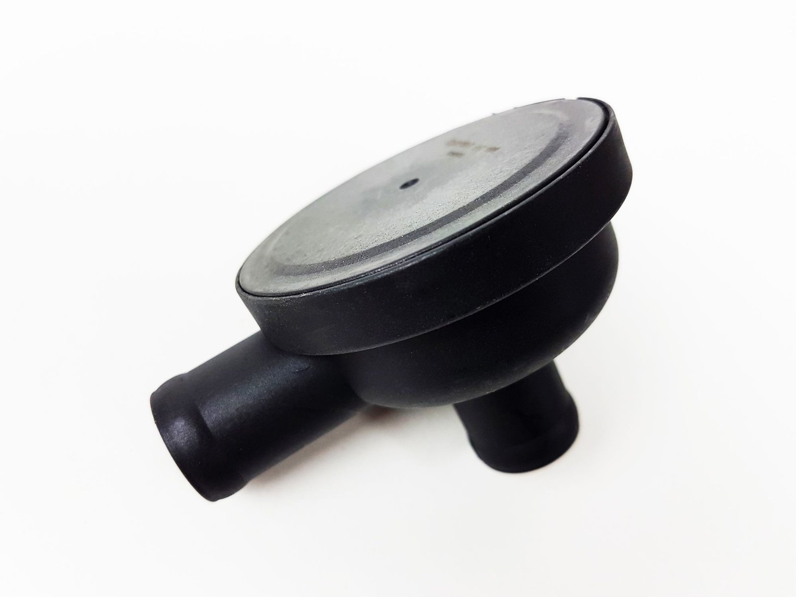 1.8t-20vt-crankcase-pressure-breather-pcv-valve-vw-audi-seat-skoda-06a129101d-6048-p.jpg 1.8T 20VT Crankcase Pressure Breather PCV Valve VW Audi Seat Skoda – 06A129101D - Image 1