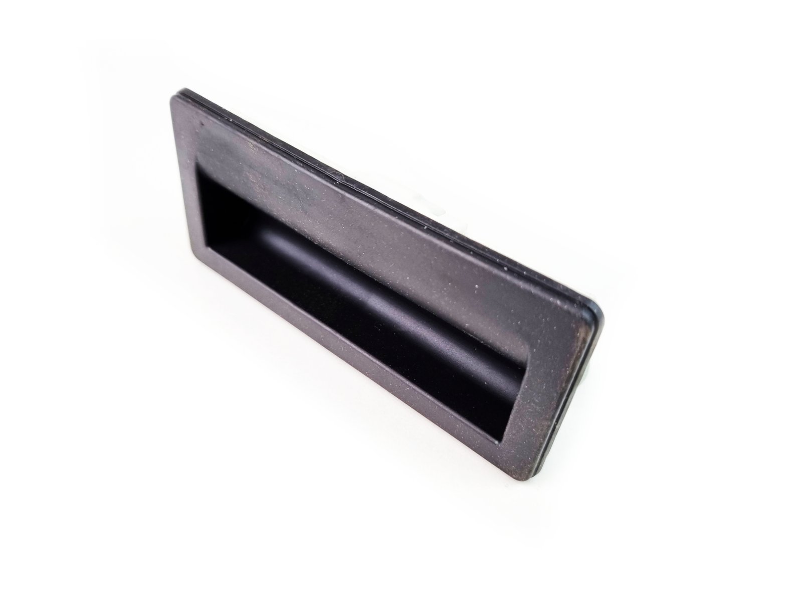20230119_112009.jpg Rear Boot Lock Switch Handle – VW Audi Seat Skoda – 5N0827566T - Image 1