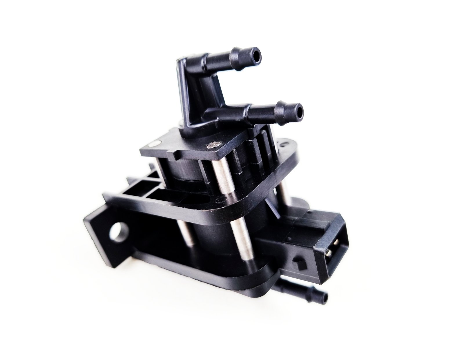 20230921_131423.jpg EGR Changeover Vacuum Solenoid Valve – 2.5 TDI VW Transporter T4 / LT 701906283 - Image 1