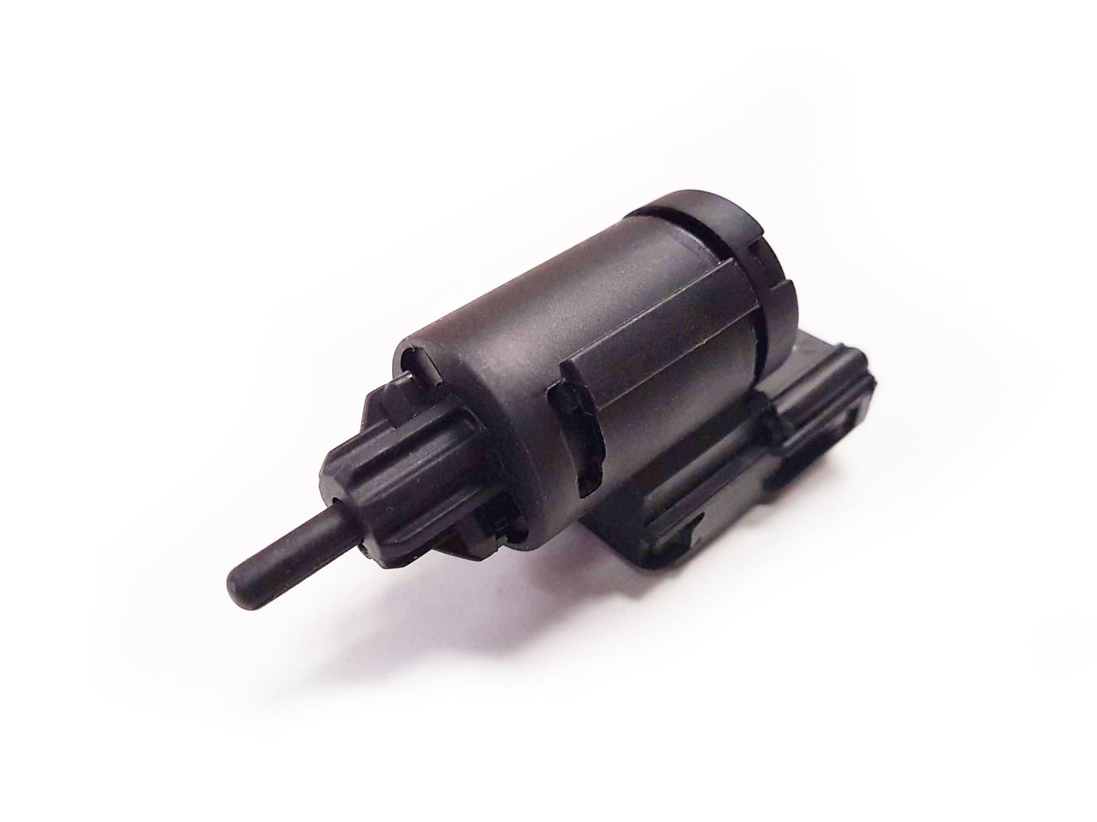 4-pin-brake-pedal-stop-light-switch-for-vw-audi-seat-skoda-1j0945511d-6567-p.jpg 4 Pin Brake Pedal Stop Light Switch for VW Audi Seat Skoda – 1J0945511D - Image 1