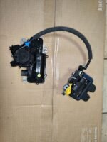 Genuine OEM Audi Q7 4M Rear Trunk Lid Plastic Trim Panel Set and Electric Tailgate Latch Lock Actuator Assembly (2016–2026 Models) - Image 2