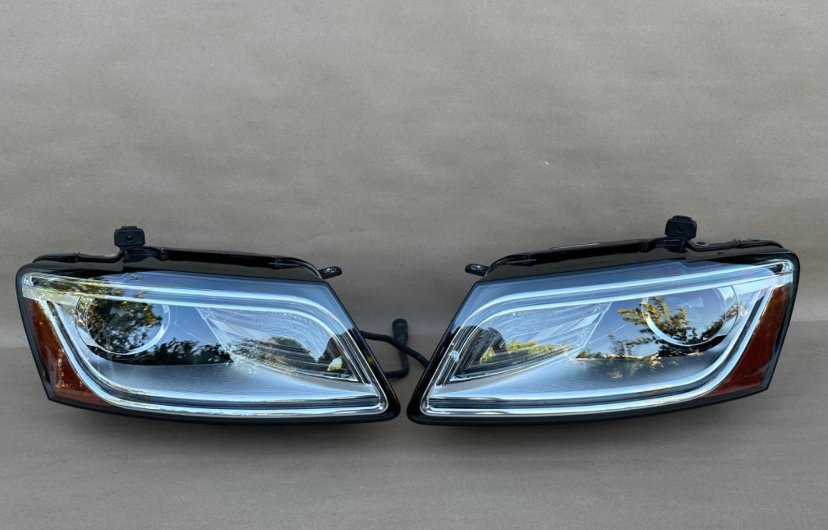 IMG_5507 OEM USA-Spec Bi-Xenon Headlight Pair with Amber Reflectors - Audi Q5 B8.5 2014 - Image 1