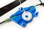 Audi A4 B6 / B7 Front Drivers O/S Right Electric Window Regulator 8E0837462C - Image 3